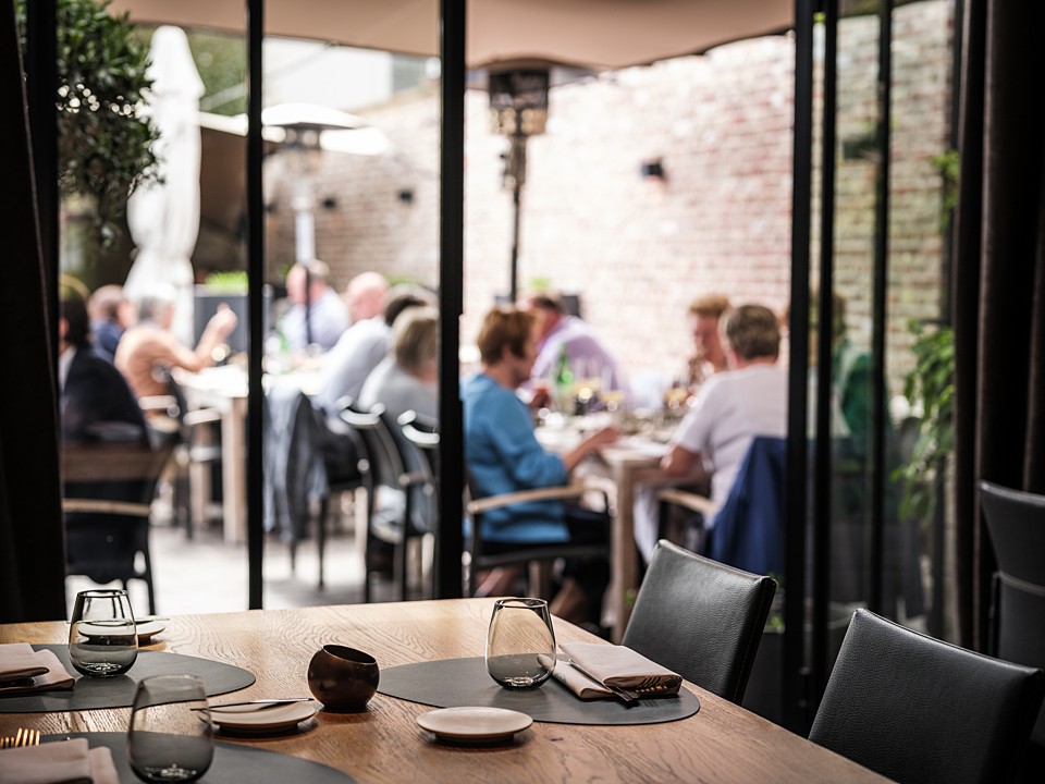 brasserie-boulevard-sint-martens-latem-restaurants-gent-belgische-keuken-verward-terras-in-Gent